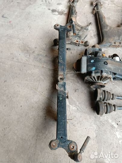 Запчасти на audi 100 c4