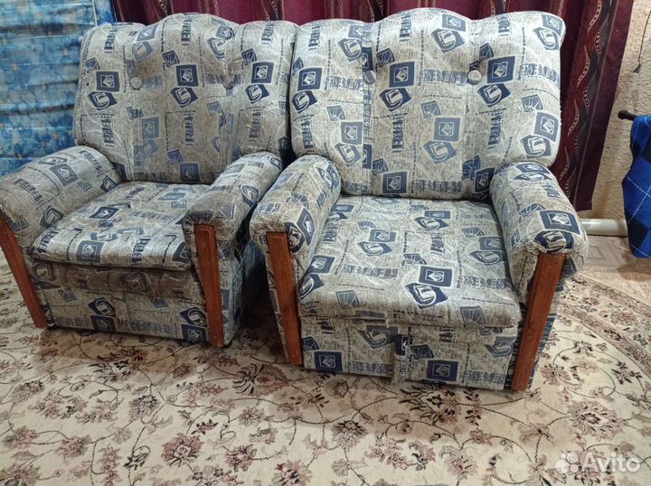 Диваны и кресло бу