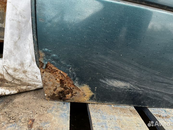 Дверь задняя левая Nissan Primera p10 Примьера