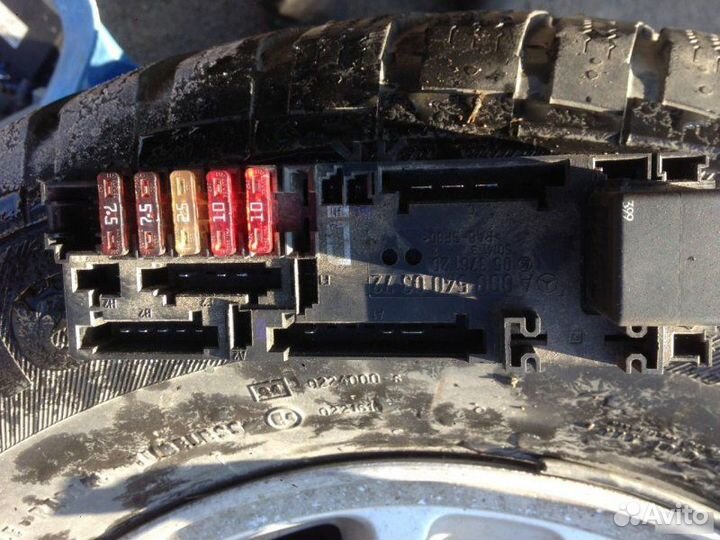 Блок предохранителей Mercedes-Benz C-Class W202