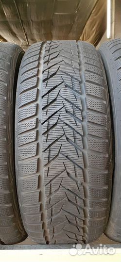 Vredestein Wintrac Xtreme S 225/40 R19