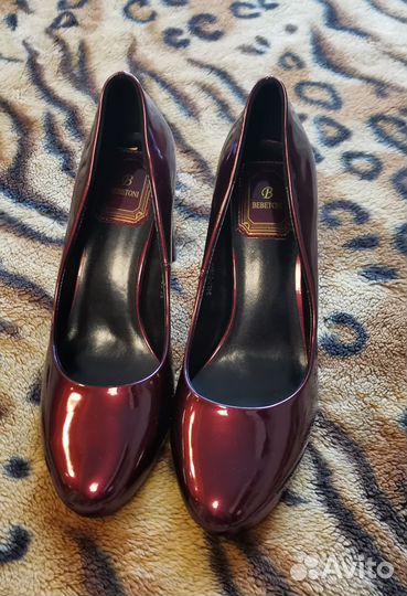 Туфли женские 39 размер новые
