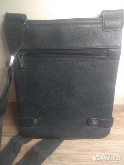 Мужская кожаная сумка через плечо