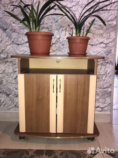 Тумба под телевизор