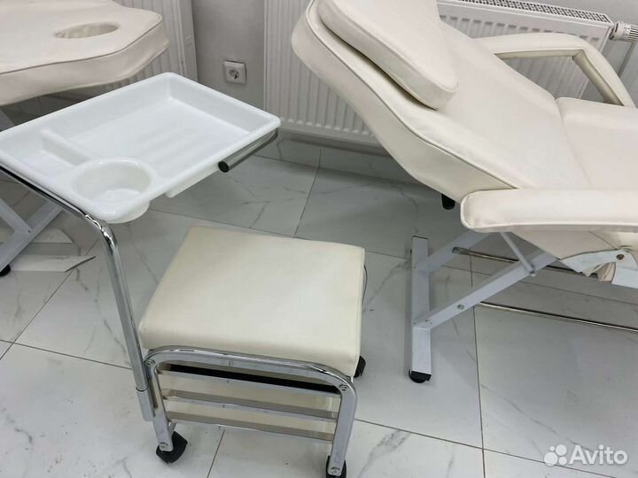 Кушетка косметологическая, массажная, педикюрная