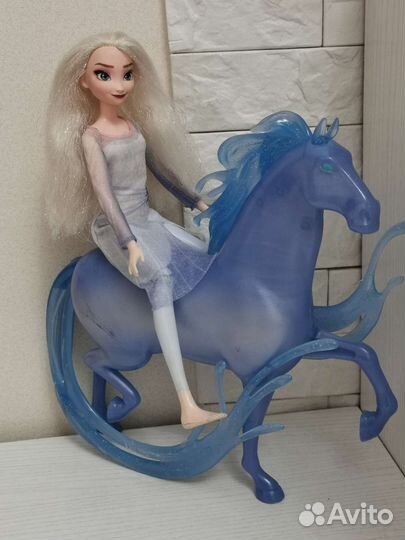 Эльза и конь Нокк Disney из мф Холодное сердце