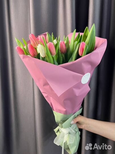 Тюльпаны на 8 марта