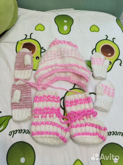 Комплект шапка, варежки, пинетки