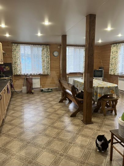 Дом 215 м² на участке 33 сот.