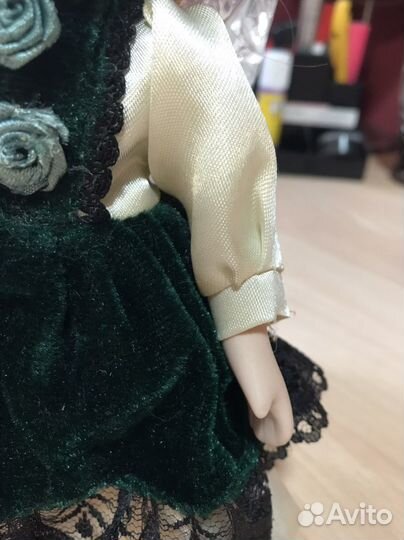 Кукла фарфоровая коллекционная