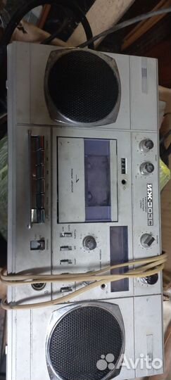 Кассетный магнитофон