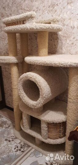 Домик для кошки с когтеточкой бу