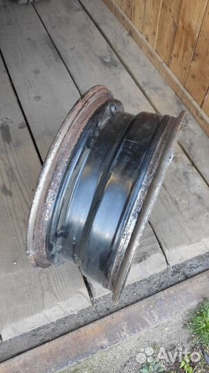 Штампованный диск r15