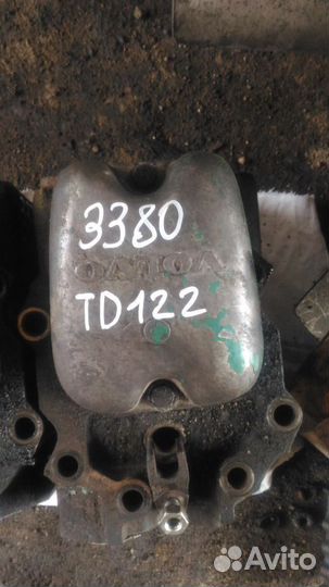 Крышка клапанная Volvo F12 TD 122