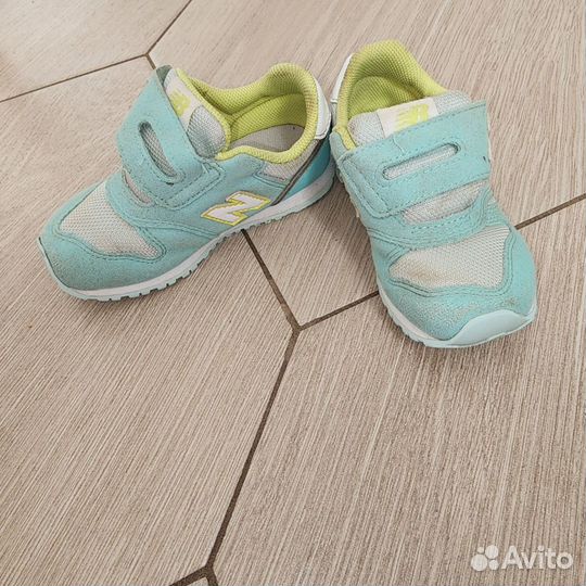 Кроссовки детские NEW balance мятные