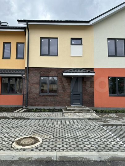 Таунхаус 84,3 м² на участке 1 сот.