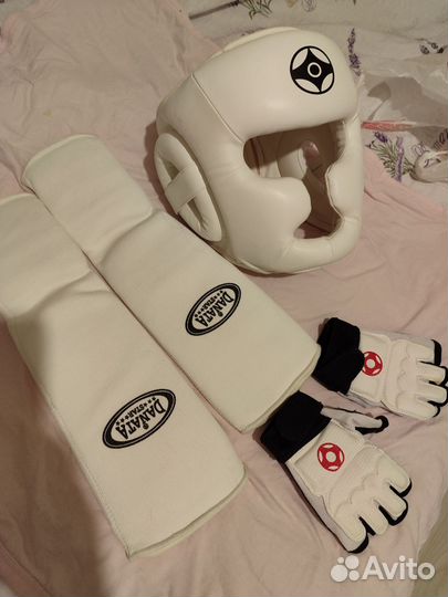 Шлем и защита голени