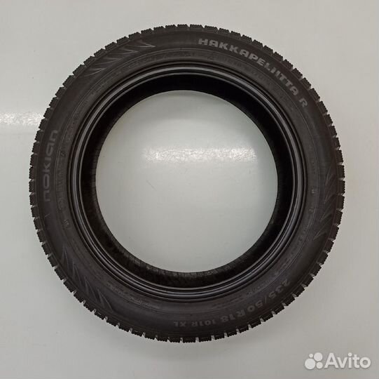 Nokian Tyres Hakkapeliitta R 235/50 R18