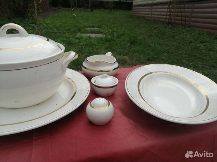 Набор столовой посуды зик