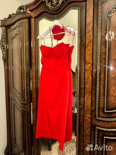 Платье love republic 44-46 красное