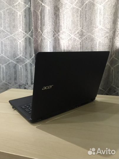 Ноутбук acer aspire es 1-572