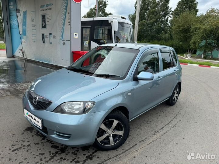 Mazda Demio 1.3 AT, 2004, 199 000 км