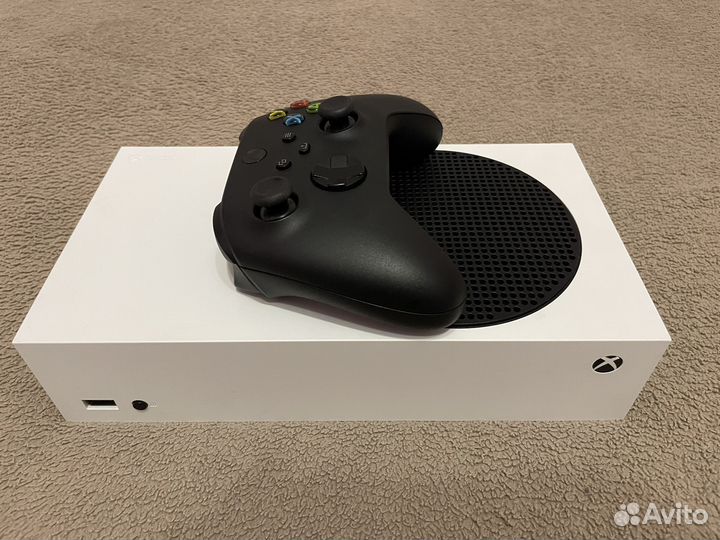 Xbox series s и много игр + подписка