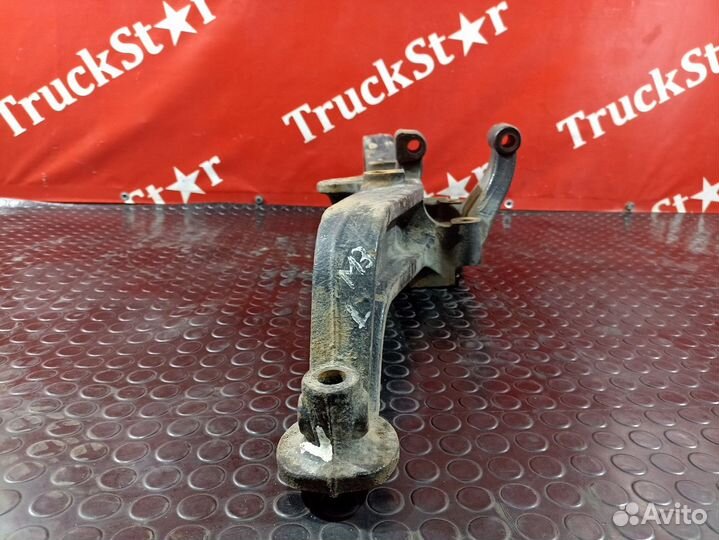 Кронштейн пневморессоры левый