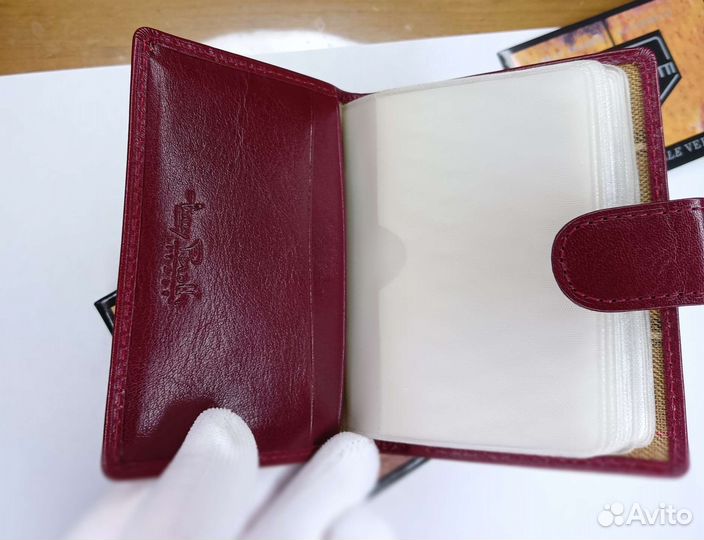 Новая визитница Tony Perotti Италия