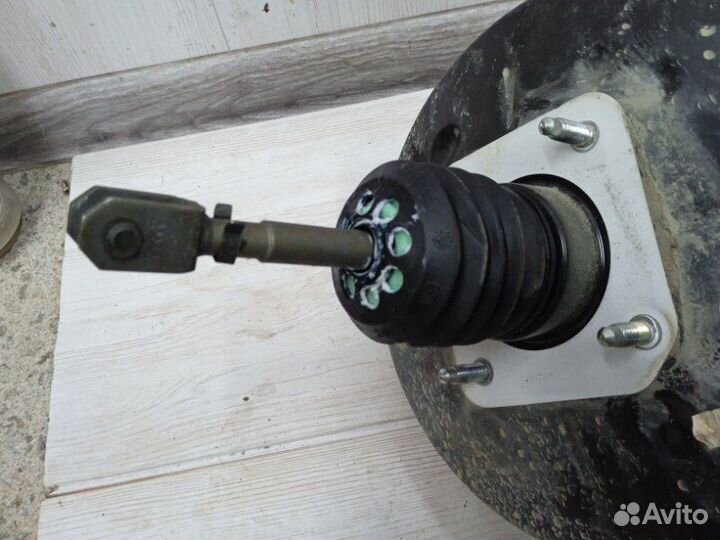 Вакуумный усилитель тормозов Renault Logan 2 седан