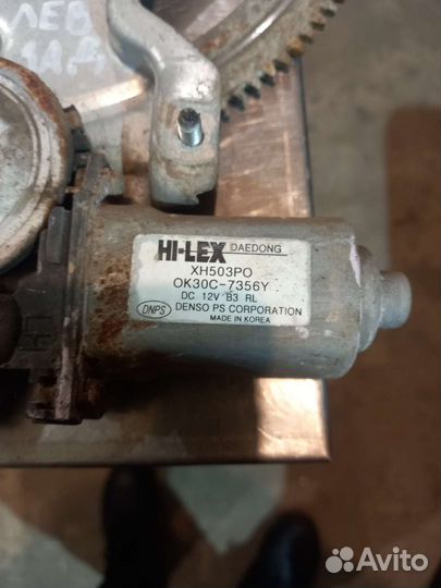 Задний стеклоподъемник Kia Rio1