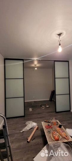 Стеклянная перегородка