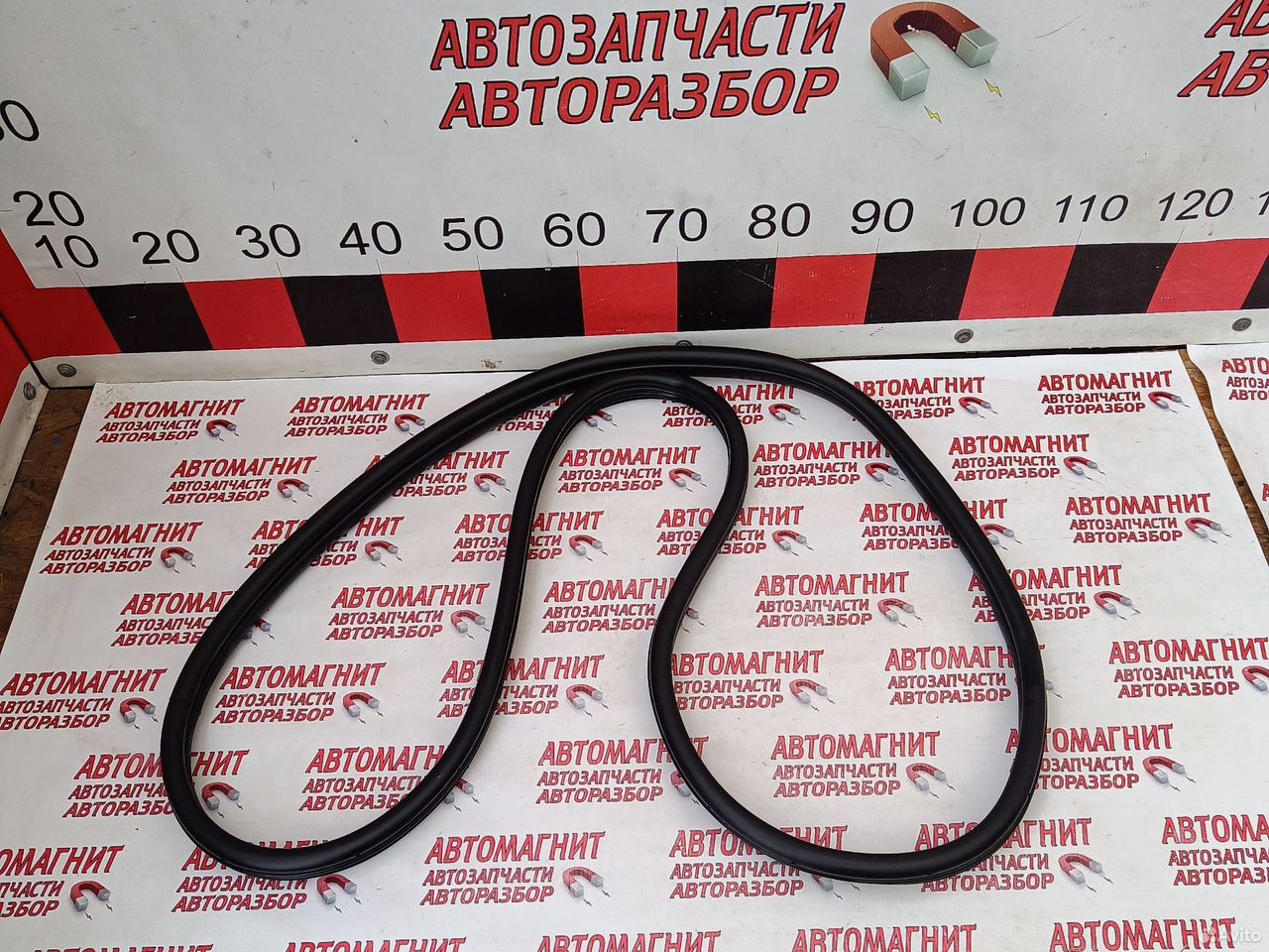 Уплотнитель двери задней левой Хендай Соната 8 DN