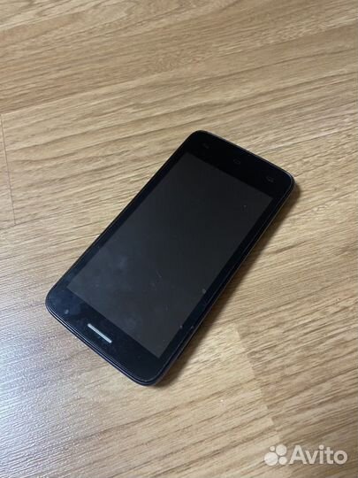 Prestigio MultiPhone 3501 DUO, 4 ГБ