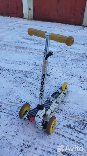 Самокат детский трехколесный