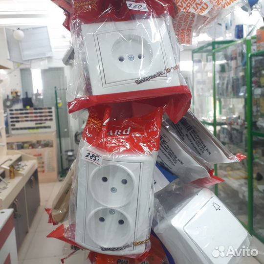 Розетки и выключатели Lezard