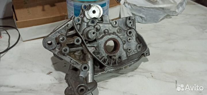 Насос масляный lancer 9