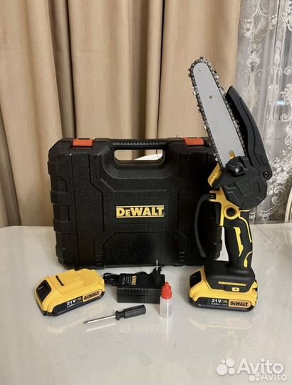 Пила цепная аккумуляторная dewalt