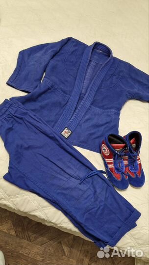 Кимоно с борцовками