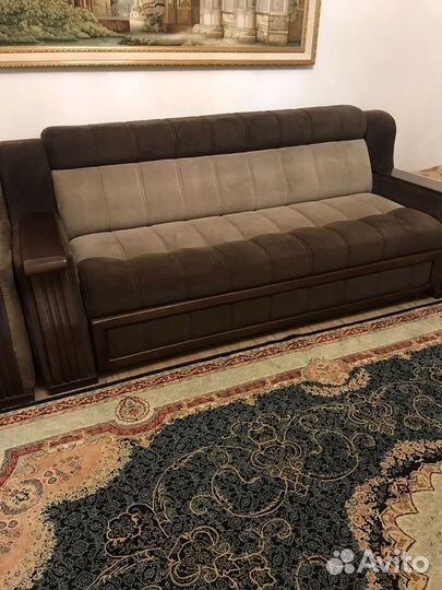 Диван с креслом