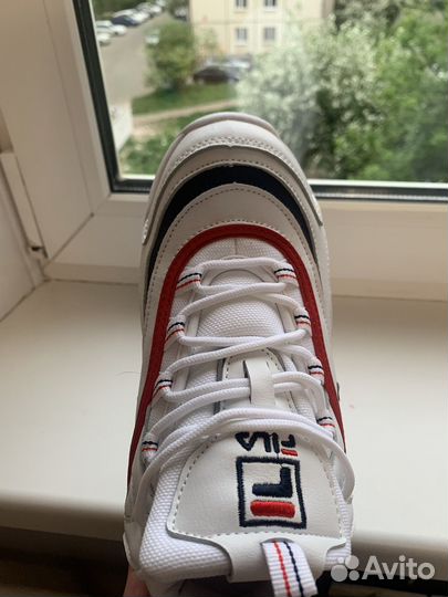 Кроссовки фила Fila 37 женские