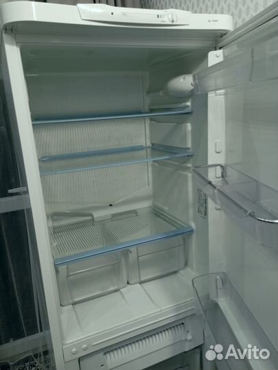 Холодильник indesit No Frost