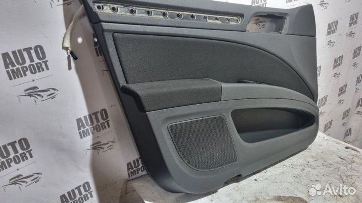 Обшивка двери передняя левая Skoda Superb 3T cdab
