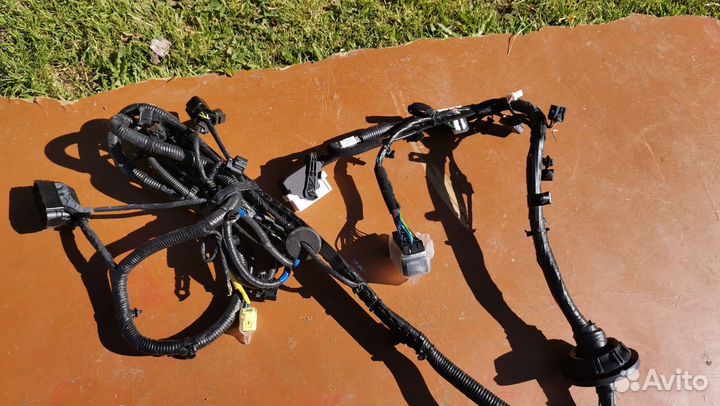 Жгут проводов на Kia Rio с монтажным блоком