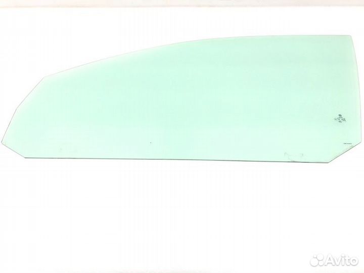 Стекло двери переднее левое Volkswagen Jetta 1K2