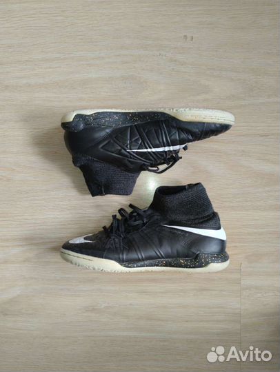 Бутсы nike hypervenom