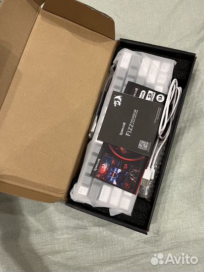 Механическая клавиатура redragon fizz