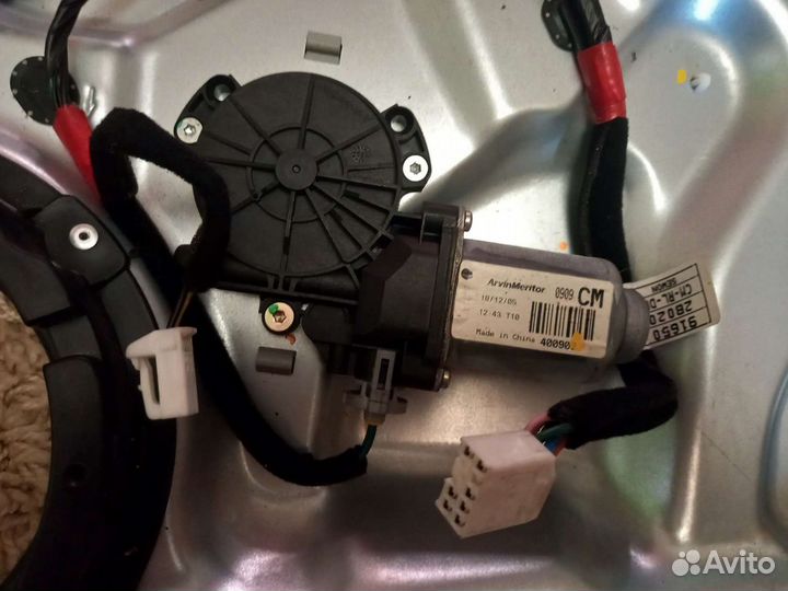 Мотор стеклоподъемника