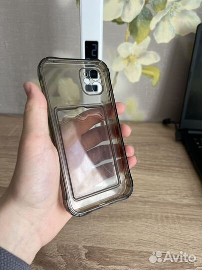 Чехол на iPhone 11