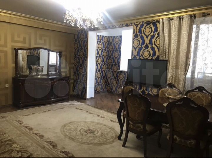 2-к. квартира, 85 м², 3/9 эт.